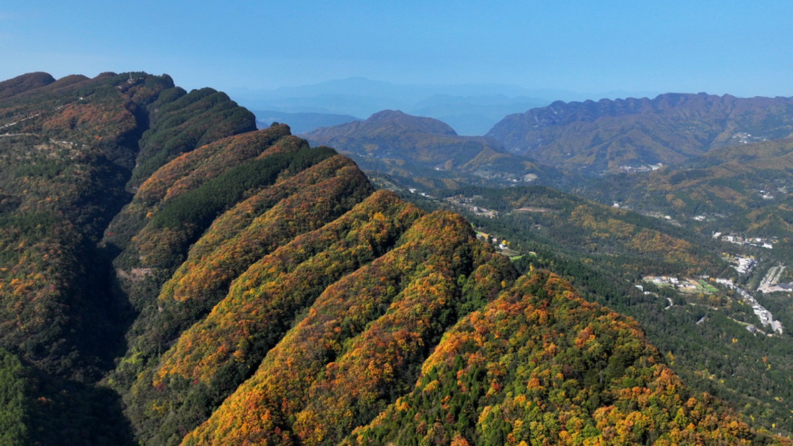 西线山岭风貌