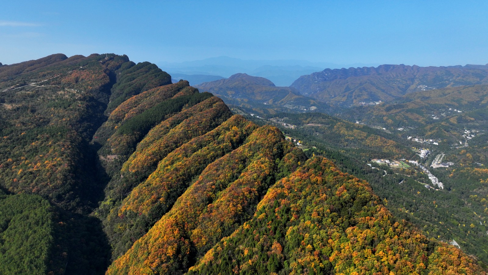 剑门关全景