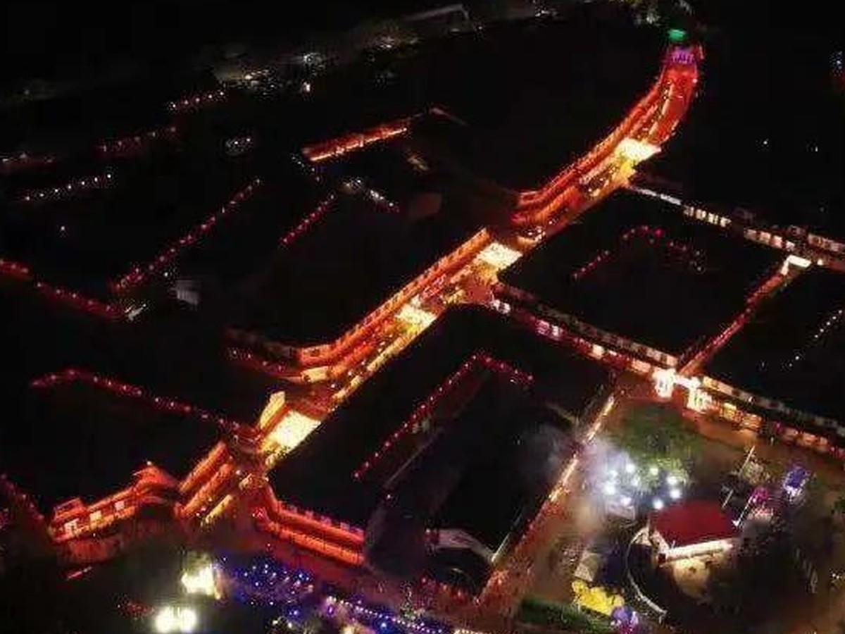 古城夜色
